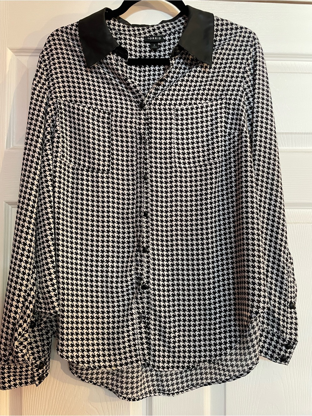 torrid Black & White Houndstooth Faux-Leather Collar Blouse